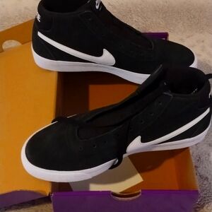 Brand new Nike shoes